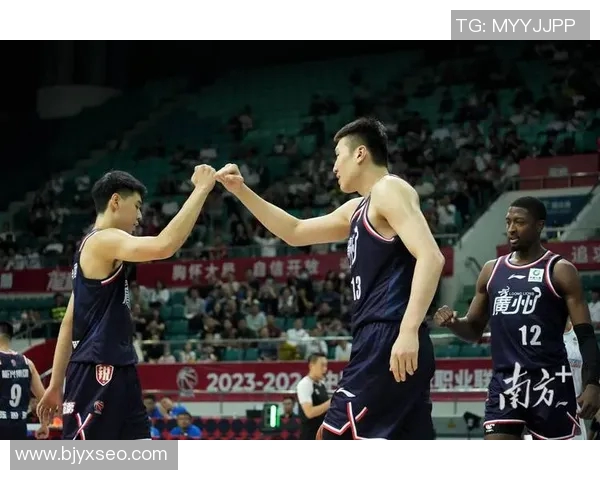 2002年CBA经典对决山东队与八一队的巅峰对抗回顾与精彩瞬间分析